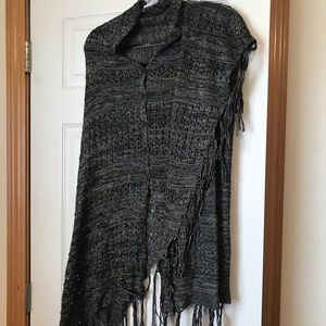Lularoe Mimi button up shawl/poncho